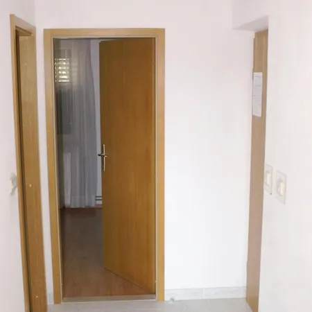 Гостевой дом And With Parking Space Bol, Brac - 2926